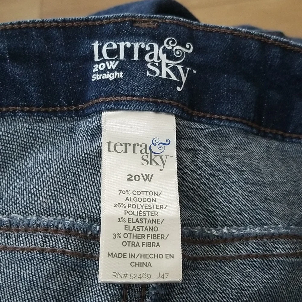 Terra & Sky Straight Leg Stretch Jeans 20W